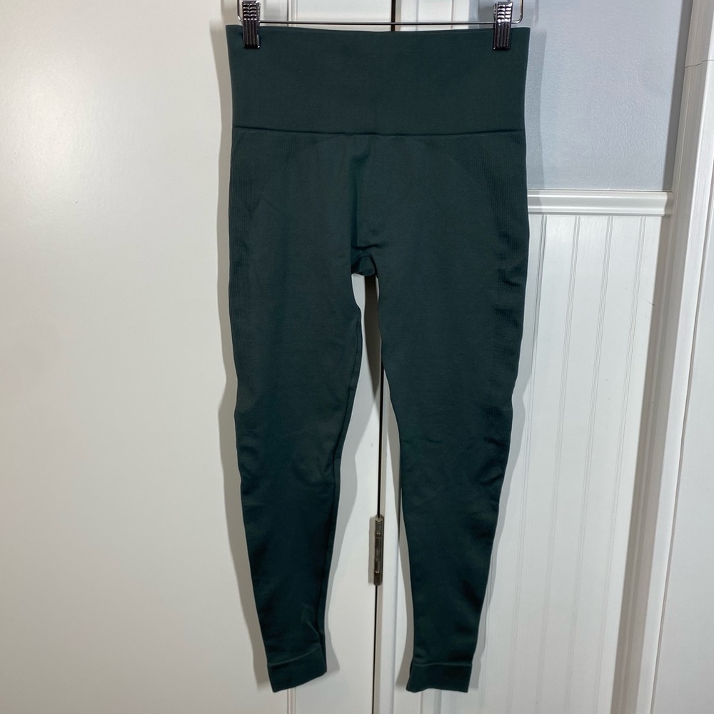 SET Active Sculptflex‎ Seamless Leggings in Green size Medium gym athletic